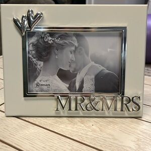 Brand new Roman 4” x 6” wedding frame, Mr. and Mrs.